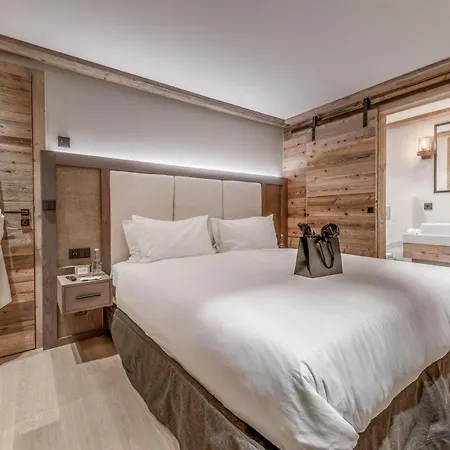Casa vacanze Chalet Di Charme Con Piscina Courmayeur